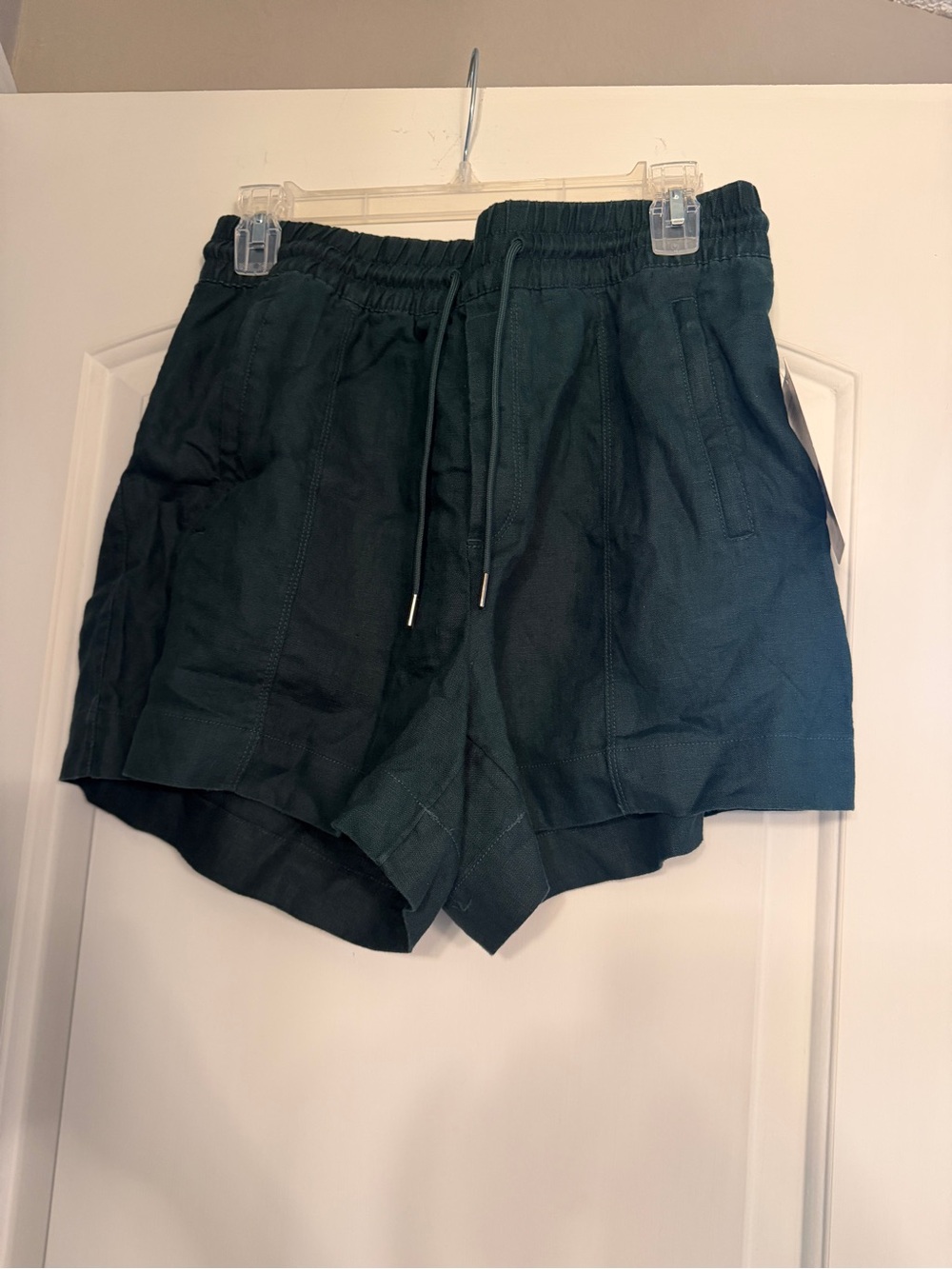 Athleta linen shorts NWT